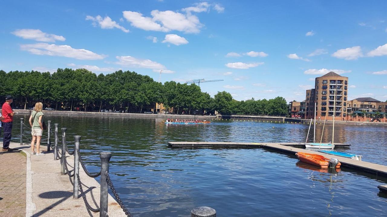 Stunning Massive Bedroom +Direct Thames River View London Bagian luar foto