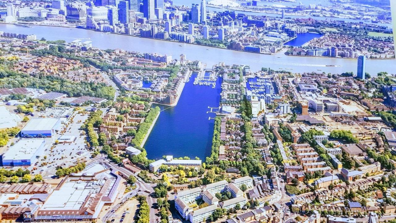 Stunning Massive Bedroom +Direct Thames River View London Bagian luar foto