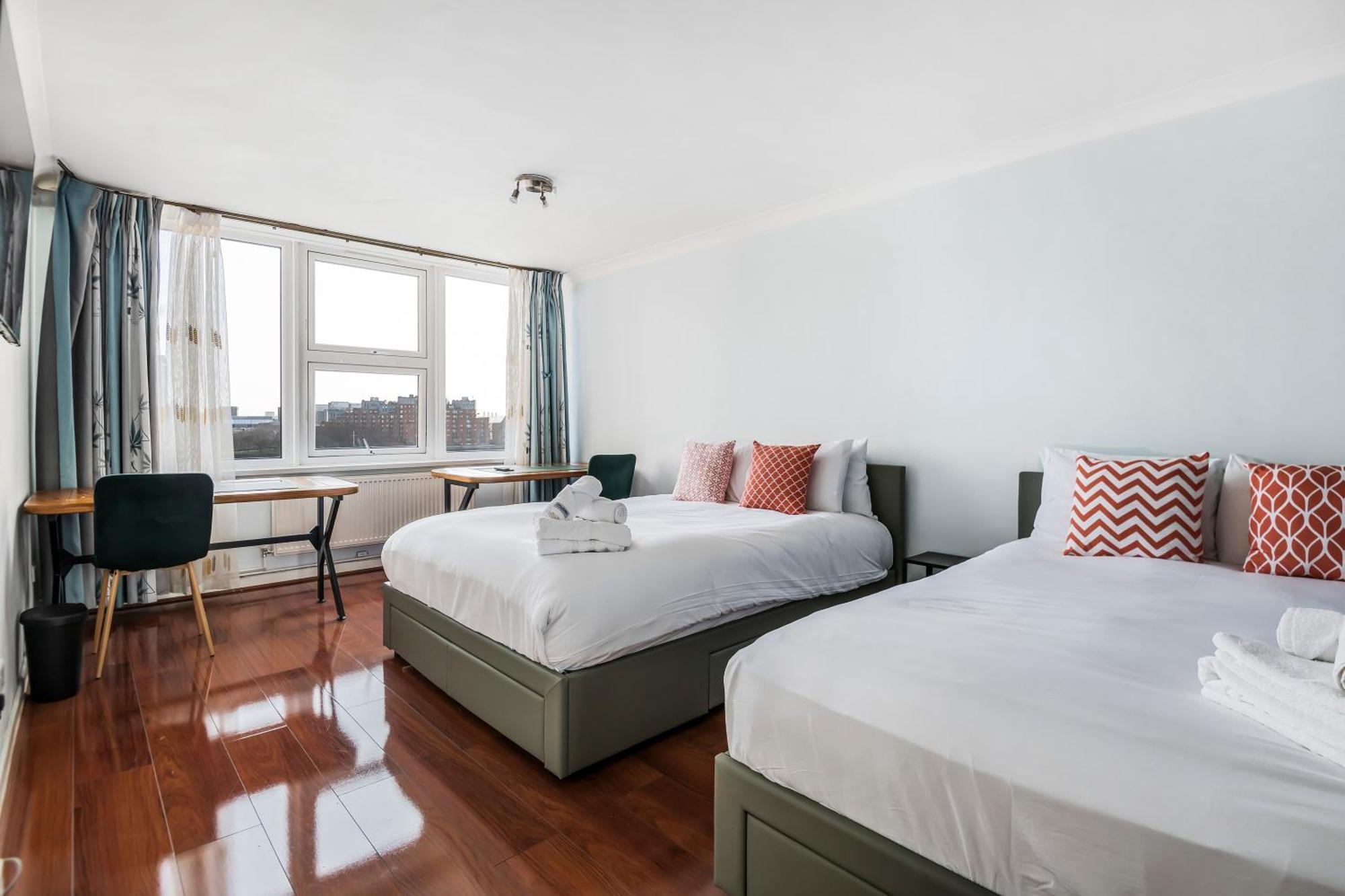 Stunning Massive Bedroom +Direct Thames River View London Bagian luar foto